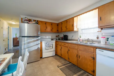 8 Gary Lane Exeter NH 03833