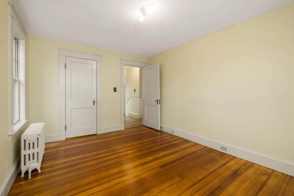 179 Woodbury Avenue Portsmouth NH 03801