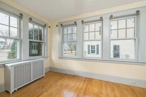 179 Woodbury Avenue Portsmouth NH 03801
