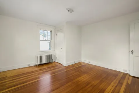 179 Woodbury Avenue Portsmouth NH 03801