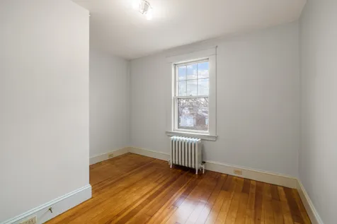 179 Woodbury Avenue Portsmouth NH 03801