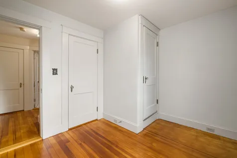 179 Woodbury Avenue Portsmouth NH 03801