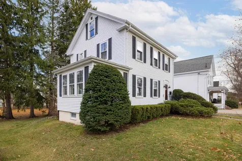 179 Woodbury Avenue Portsmouth NH 03801
