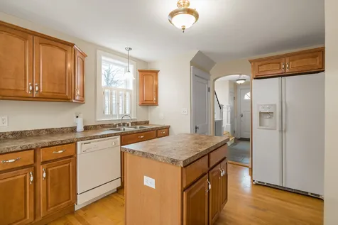 179 Woodbury Avenue Portsmouth NH 03801