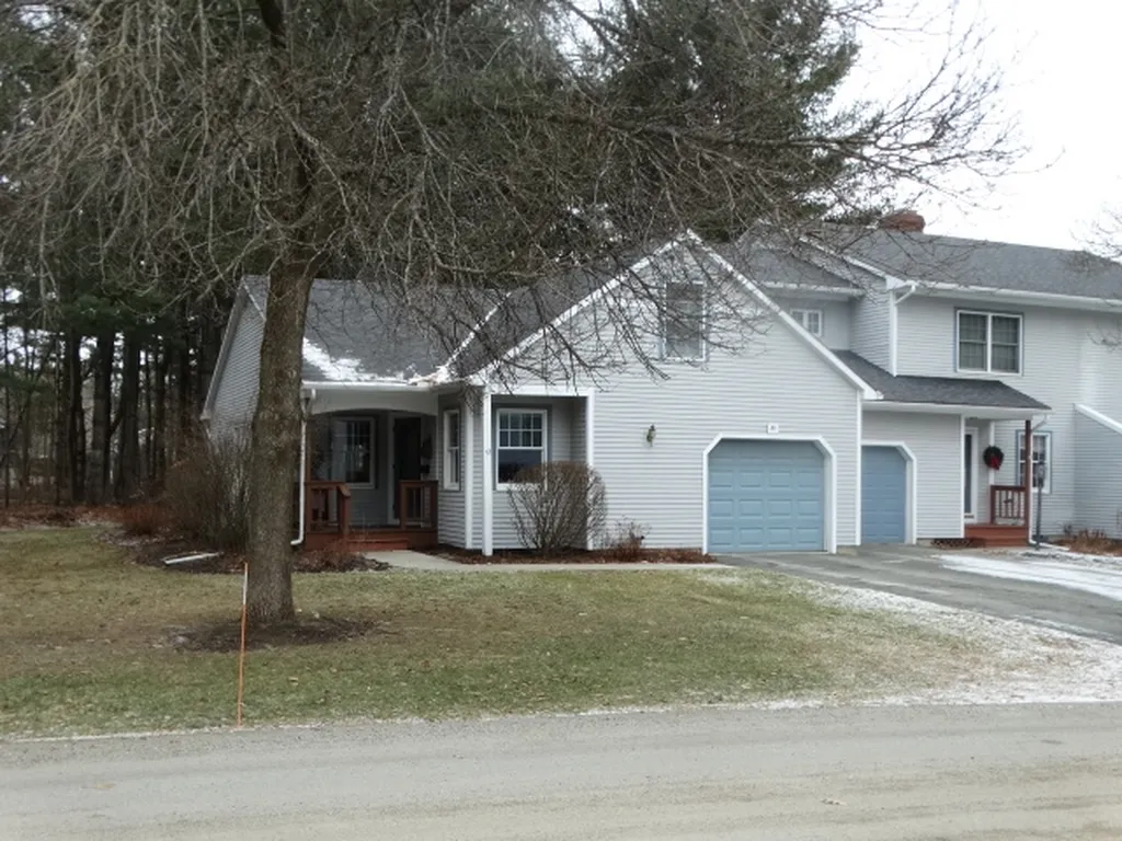 89 Estates Drive Newport City VT 05855
