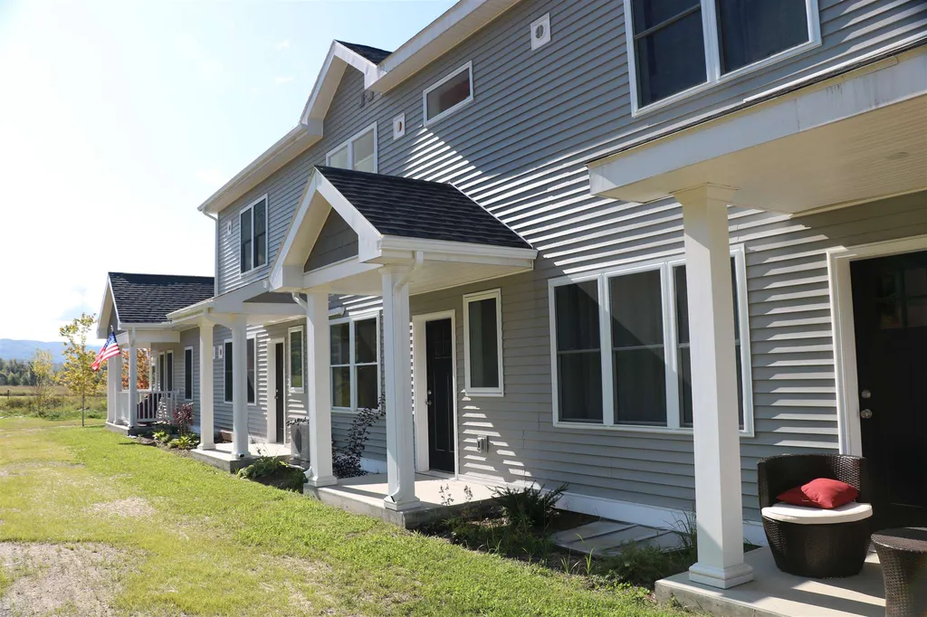 33 Clover Lane Hinesburg VT 05461