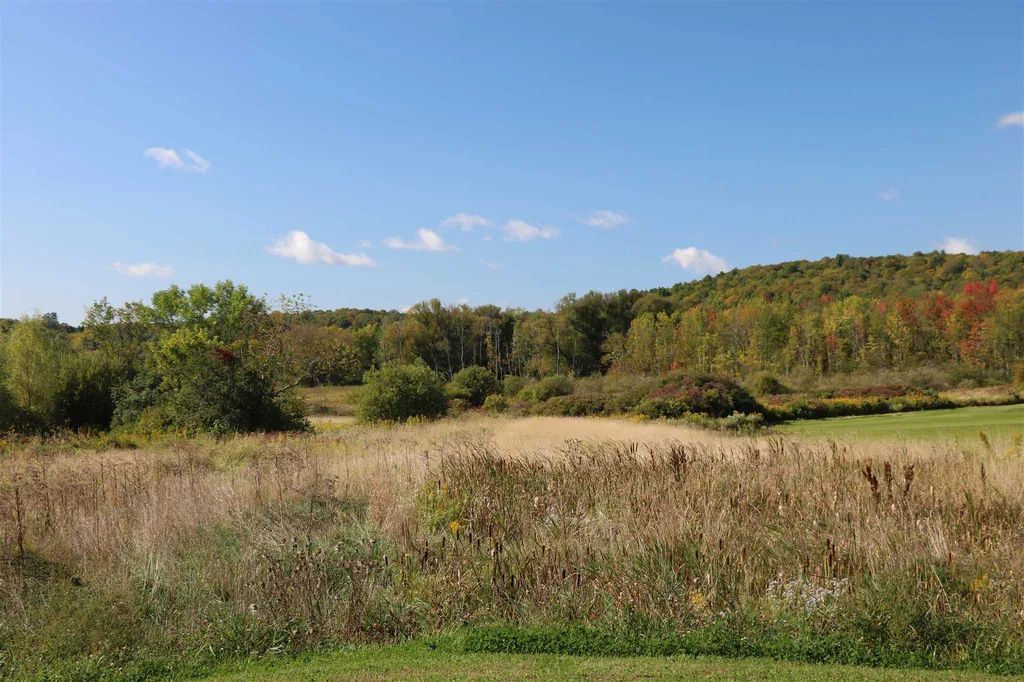 33 Clover Lane Hinesburg VT 05461
