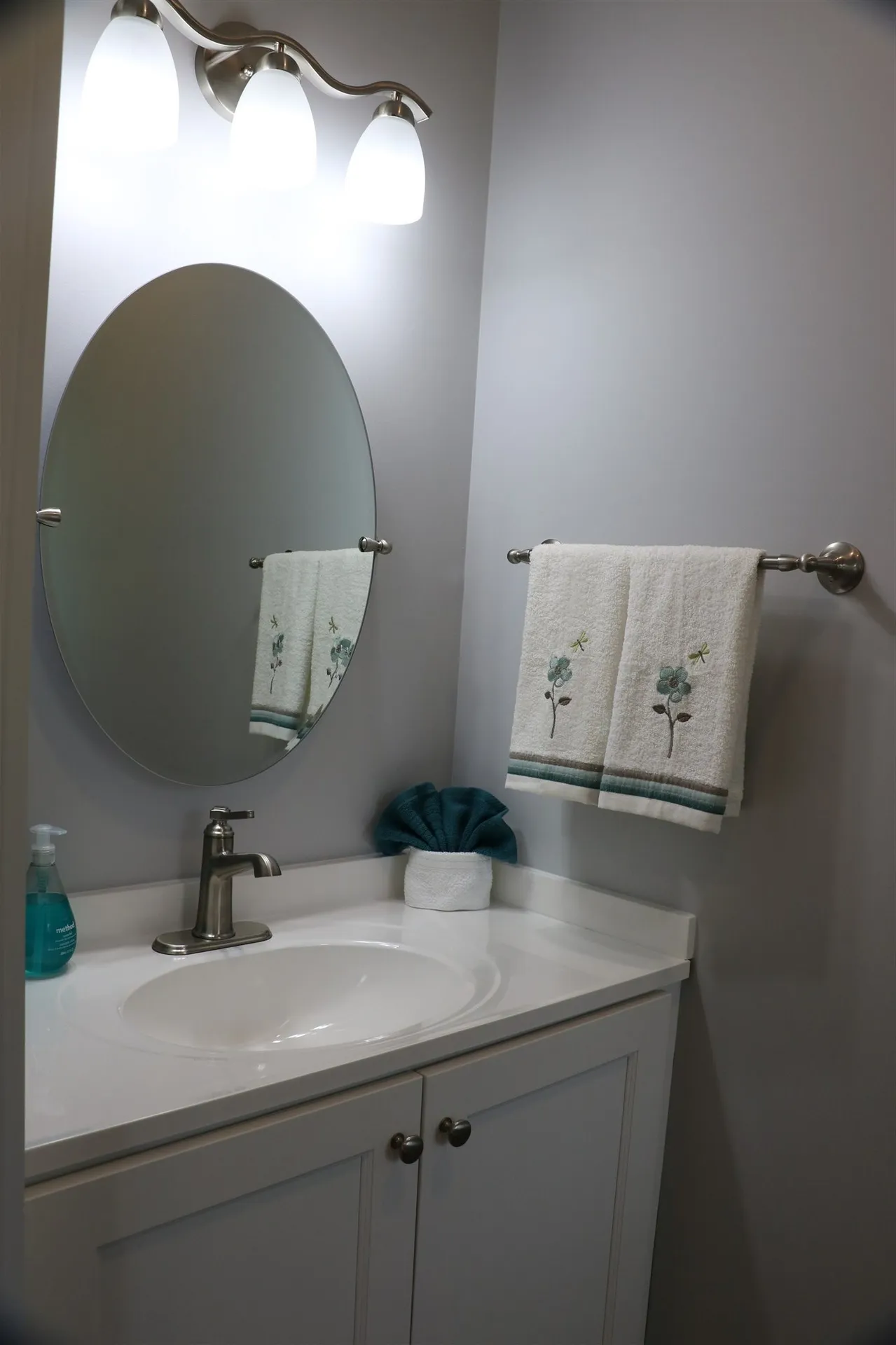 33 Clover Lane Hinesburg VT 05461