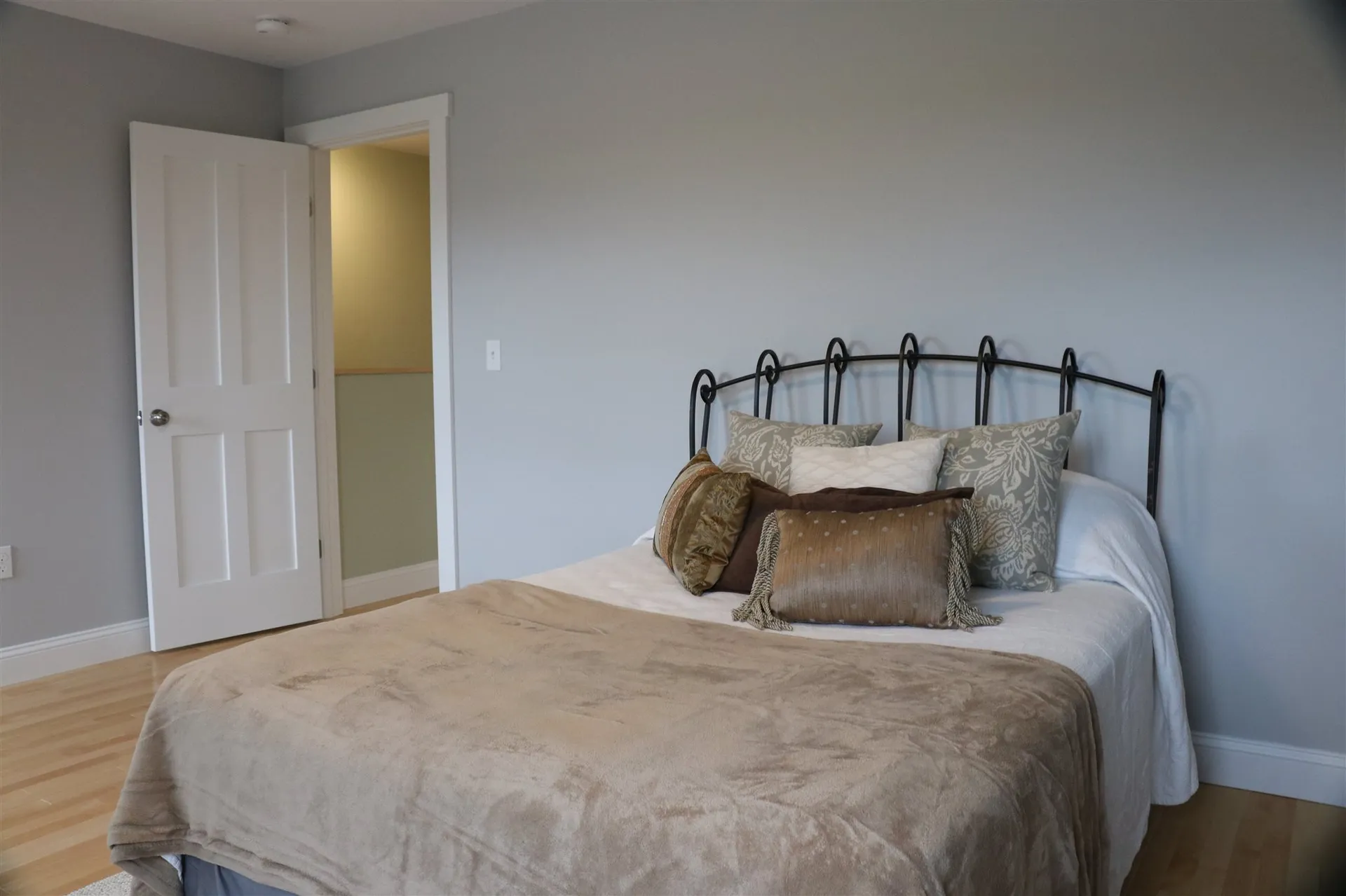 33 Clover Lane Hinesburg VT 05461