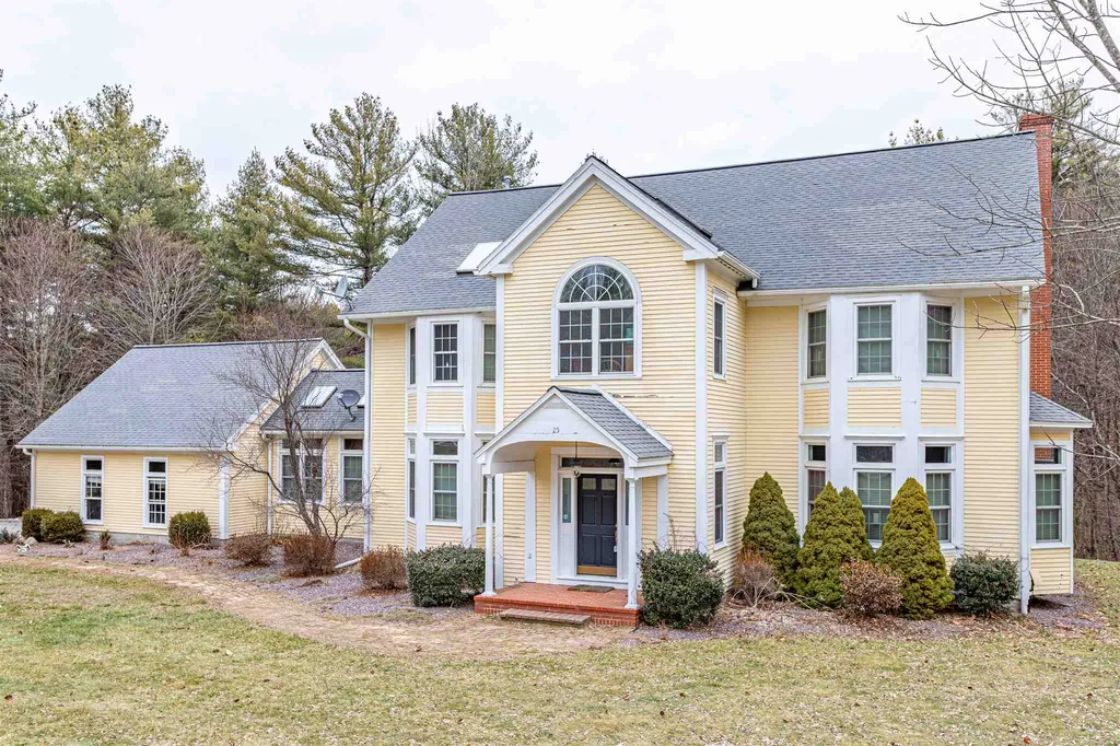 25 Nora Court New Ipswich NH 03071