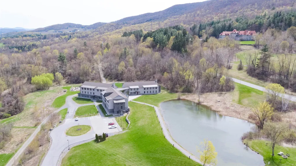 982 Mansion Drive Bennington VT 05701