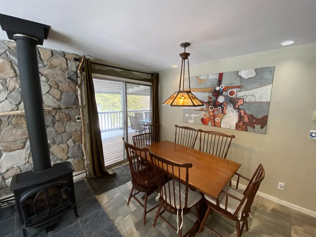 25 Trailside Drive Warren VT 05674