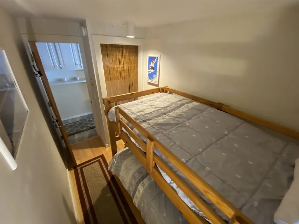 25 Trailside Drive Warren VT 05674
