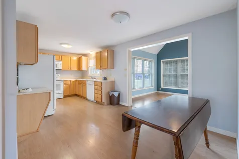37 Lexington Court Hudson NH 03051