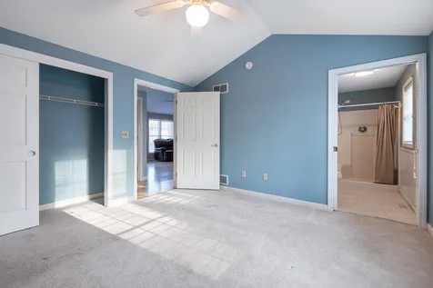 37 Lexington Court Hudson NH 03051