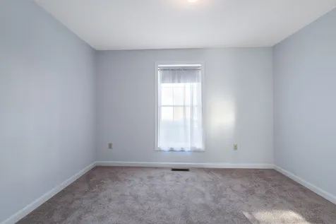37 Lexington Court Hudson NH 03051