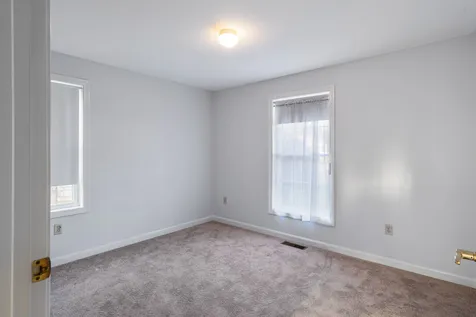 37 Lexington Court Hudson NH 03051