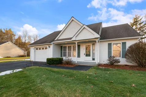 37 Lexington Court Hudson NH 03051