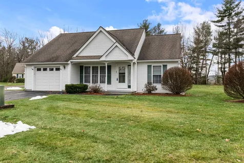 37 Lexington Court Hudson NH 03051