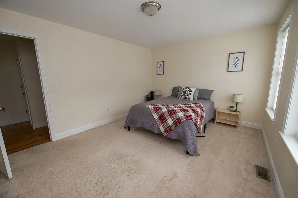 5 Aruda Road Sandown NH 03873