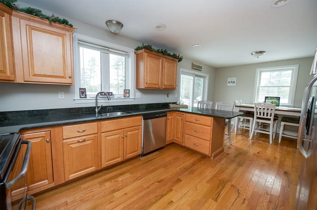 5 Aruda Road Sandown NH 03873
