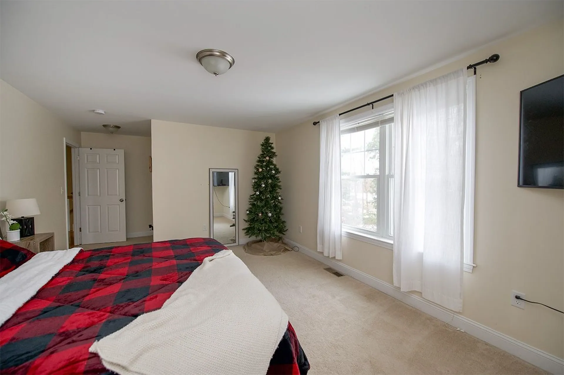 5 Aruda Road Sandown NH 03873