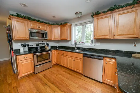 5 Aruda Road Sandown NH 03873