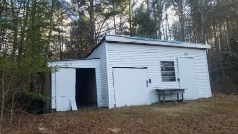 17 Westport Village Road Winchester NH 03470