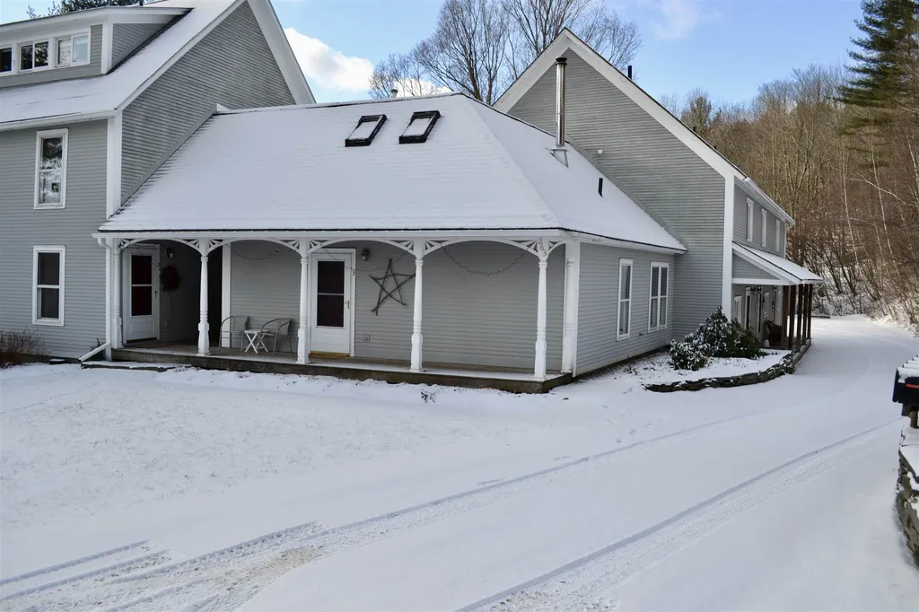 263 Carroll Road Fayston VT 05673