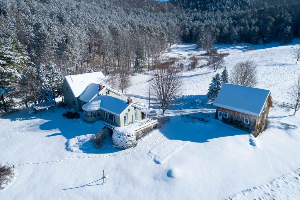 228 Pepperell Road Royalton VT 05068