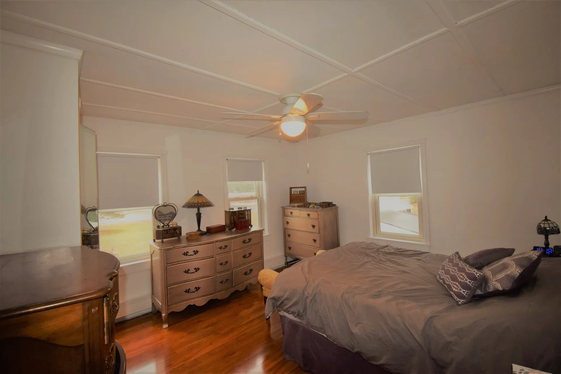 27 West Main Street Newton NH 03858