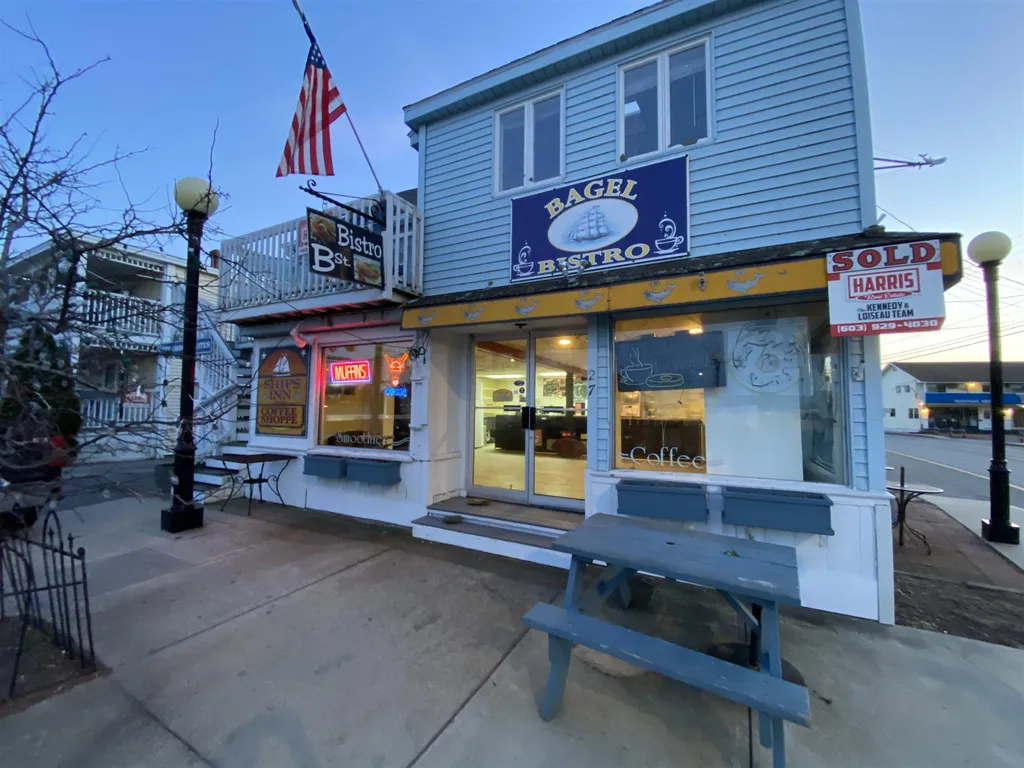 27 B Street Hampton NH 03842