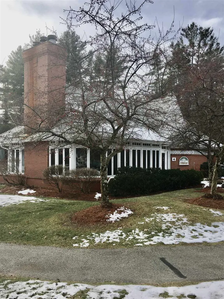 5 Timberwood Drive Goffstown NH 03045