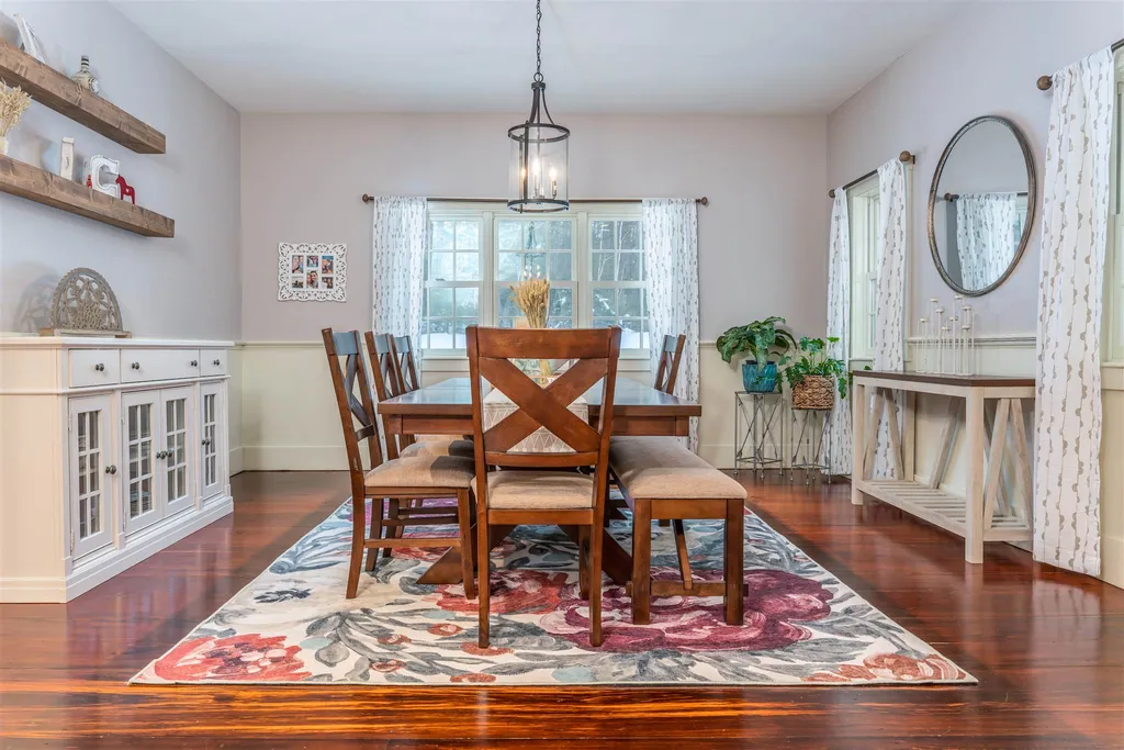 389 Hedgehog Mountain Road Deering NH 03244