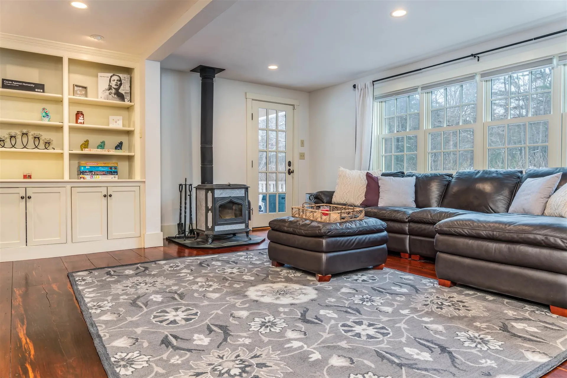 389 Hedgehog Mountain Road Deering NH 03244