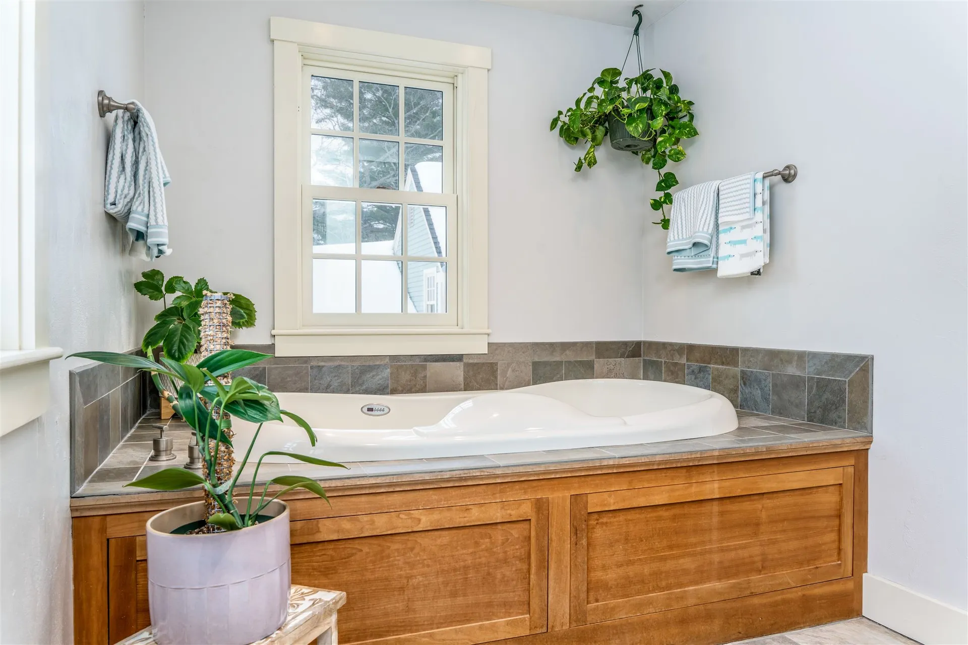 389 Hedgehog Mountain Road Deering NH 03244