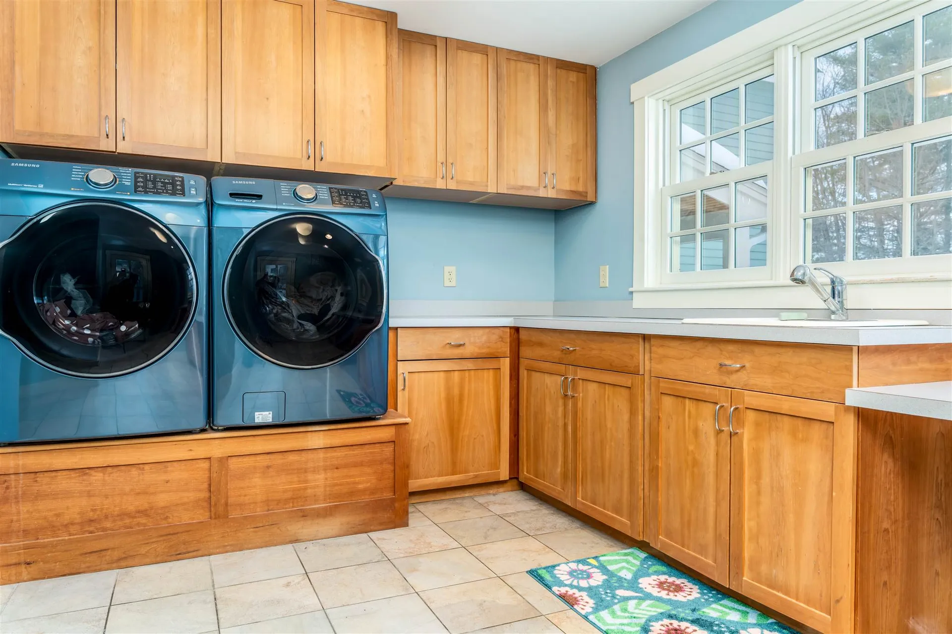 389 Hedgehog Mountain Road Deering NH 03244