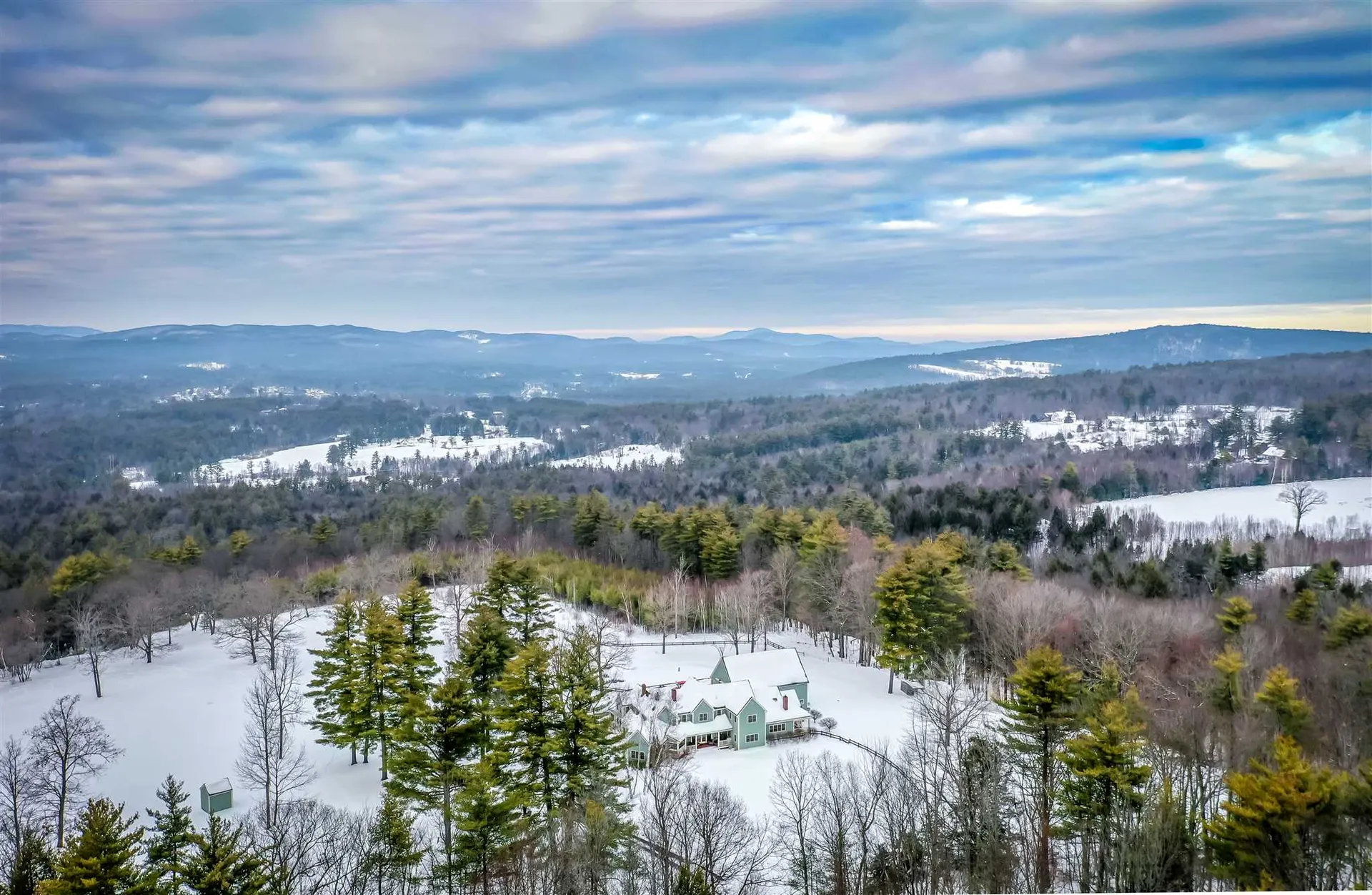 389 Hedgehog Mountain Road Deering NH 03244