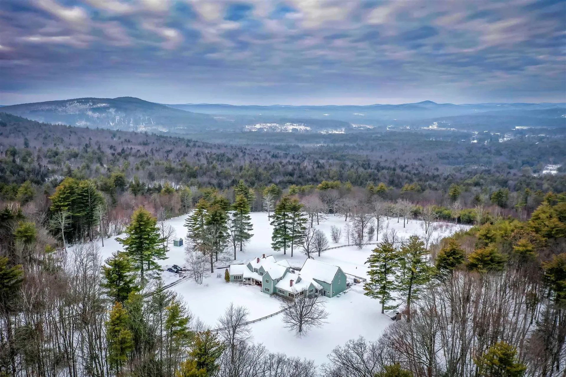 389 Hedgehog Mountain Road Deering NH 03244
