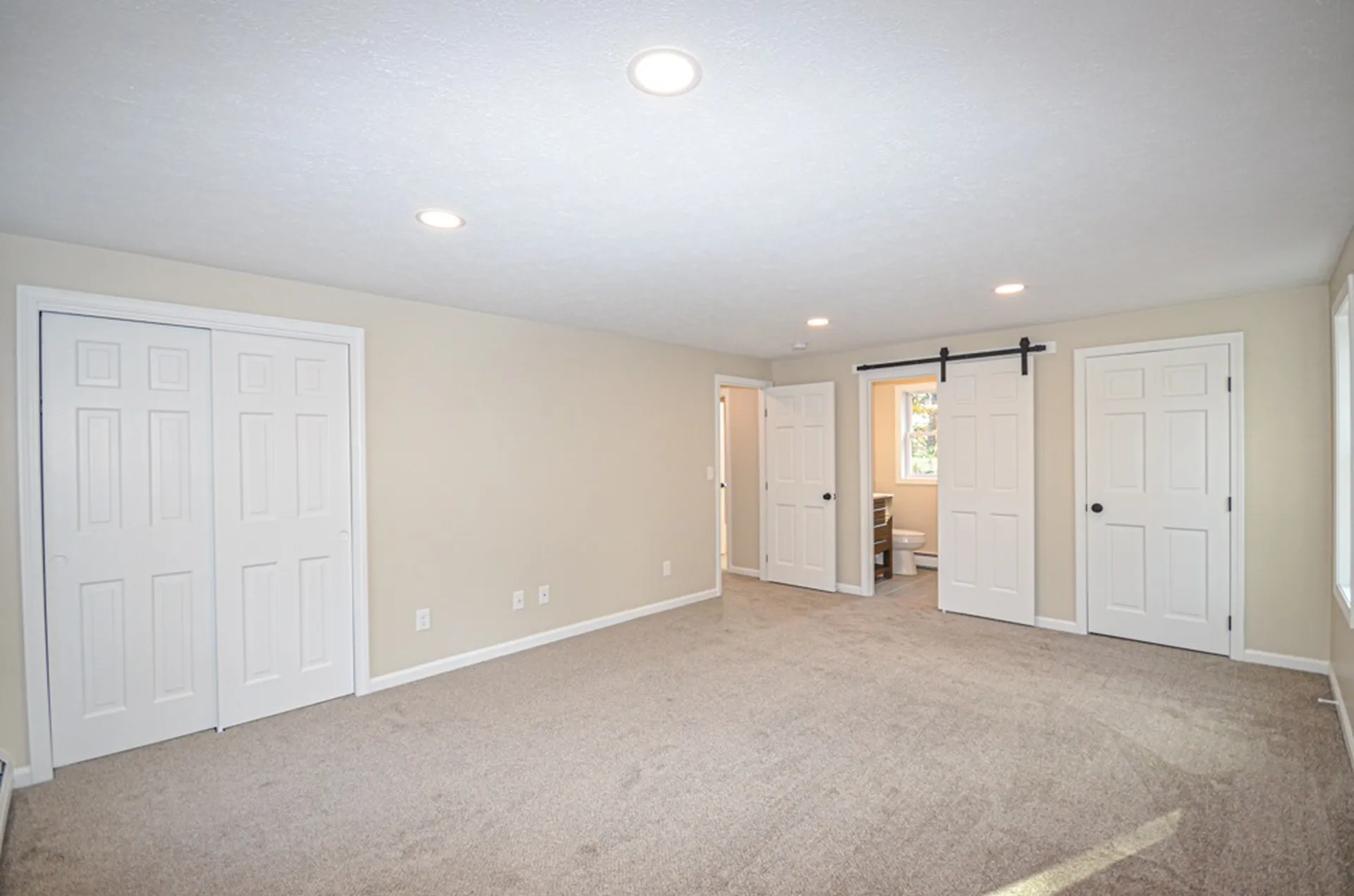 6 Wimbledon Drive Londonderry NH 03053