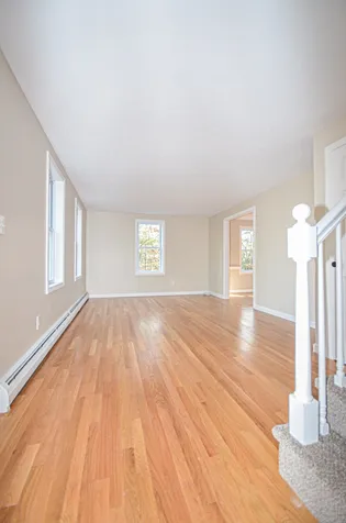 6 Wimbledon Drive Londonderry NH 03053