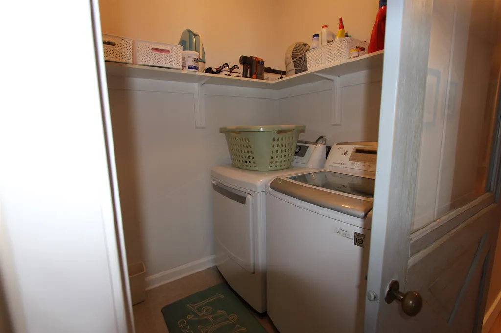 87 Robin Road Colchester VT 05446