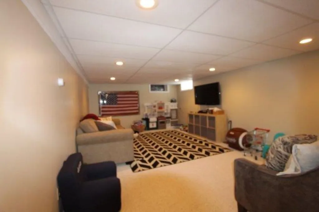 87 Robin Road Colchester VT 05446
