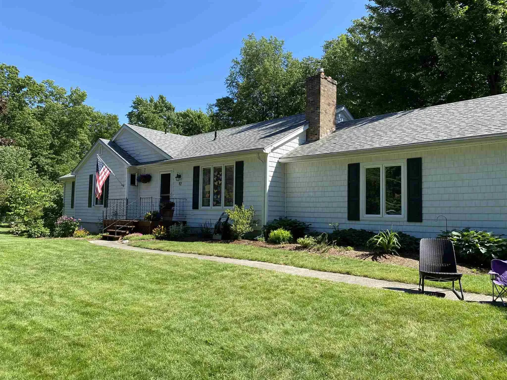 87 Robin Road Colchester VT 05446