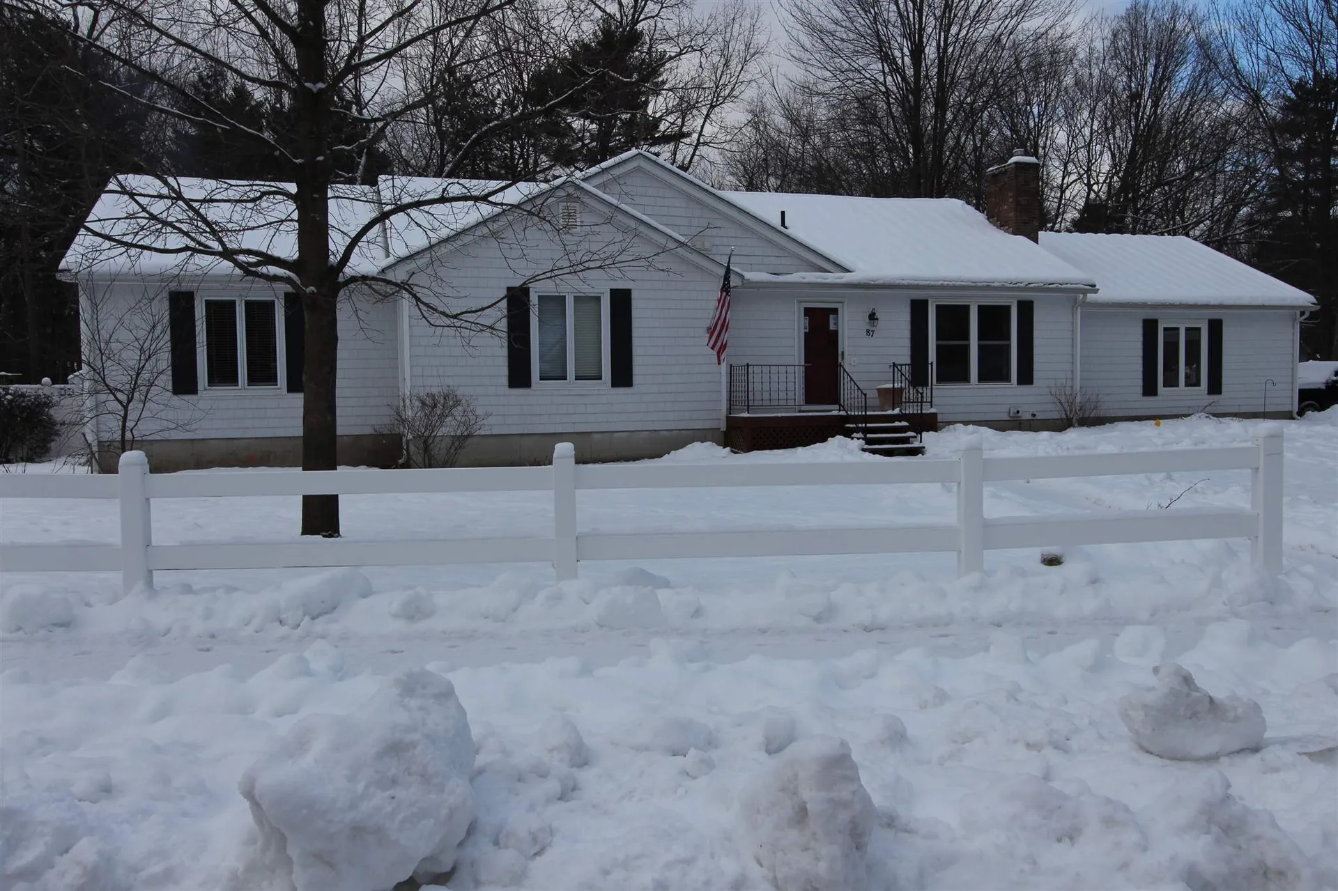 87 Robin Road Colchester VT 05446