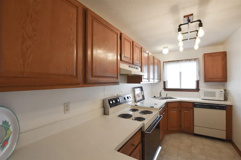 53 Evergreens Drive Laconia NH 03246