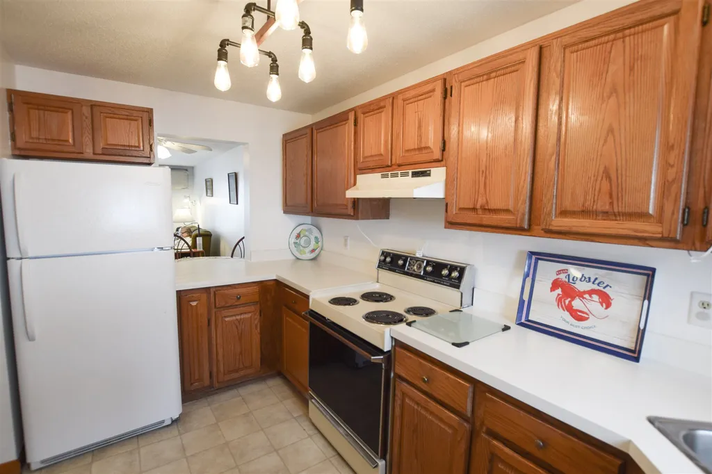 53 Evergreens Drive Laconia NH 03246