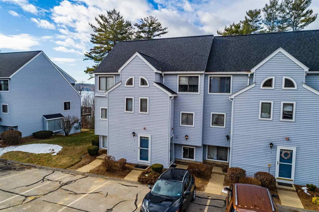 53 Evergreens Drive Laconia NH 03246