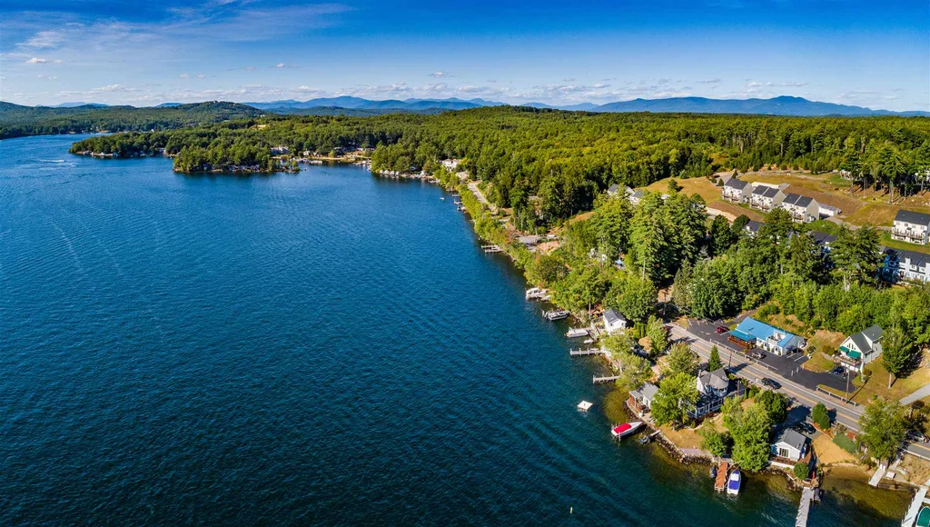 53 Evergreens Drive Laconia NH 03246