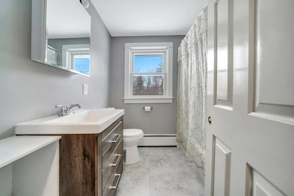 73 Atherton Avenue Nashua NH 03064